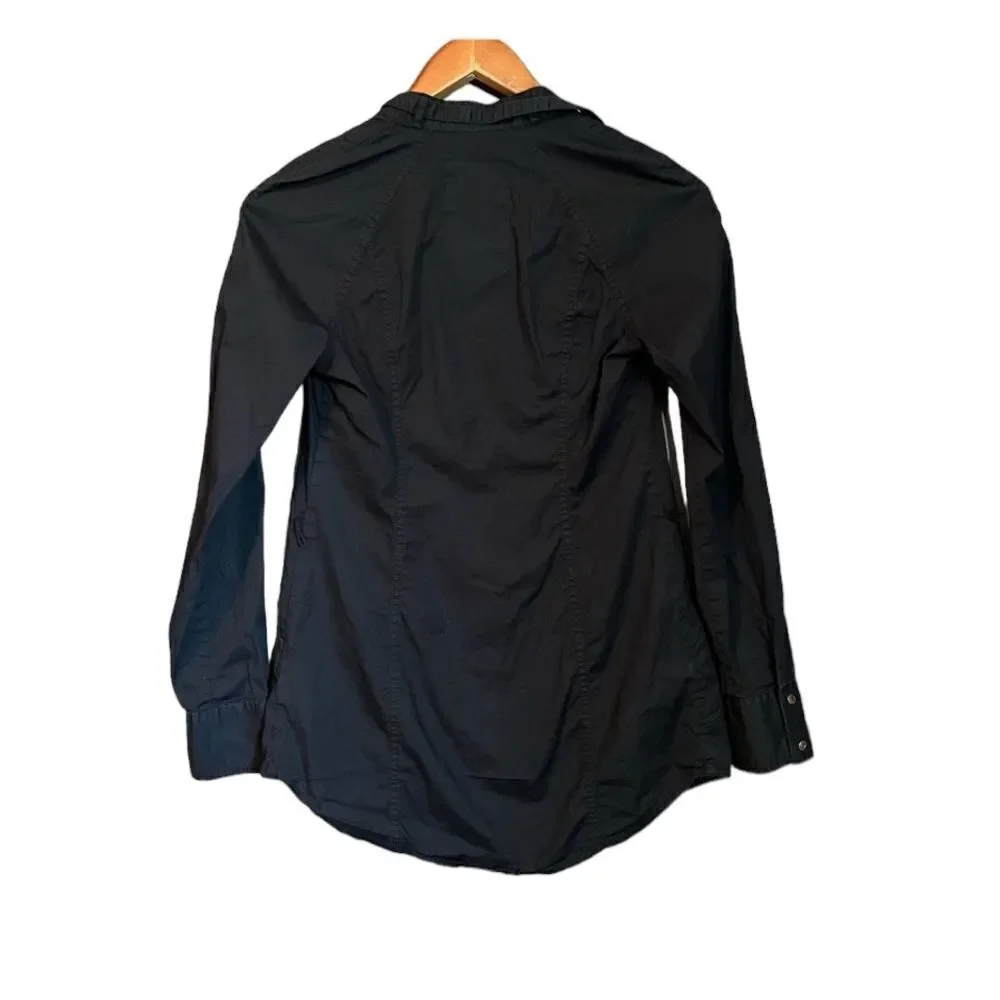 Guess black snap button long sleeve top. Size small‎ - Picture 13 of 13